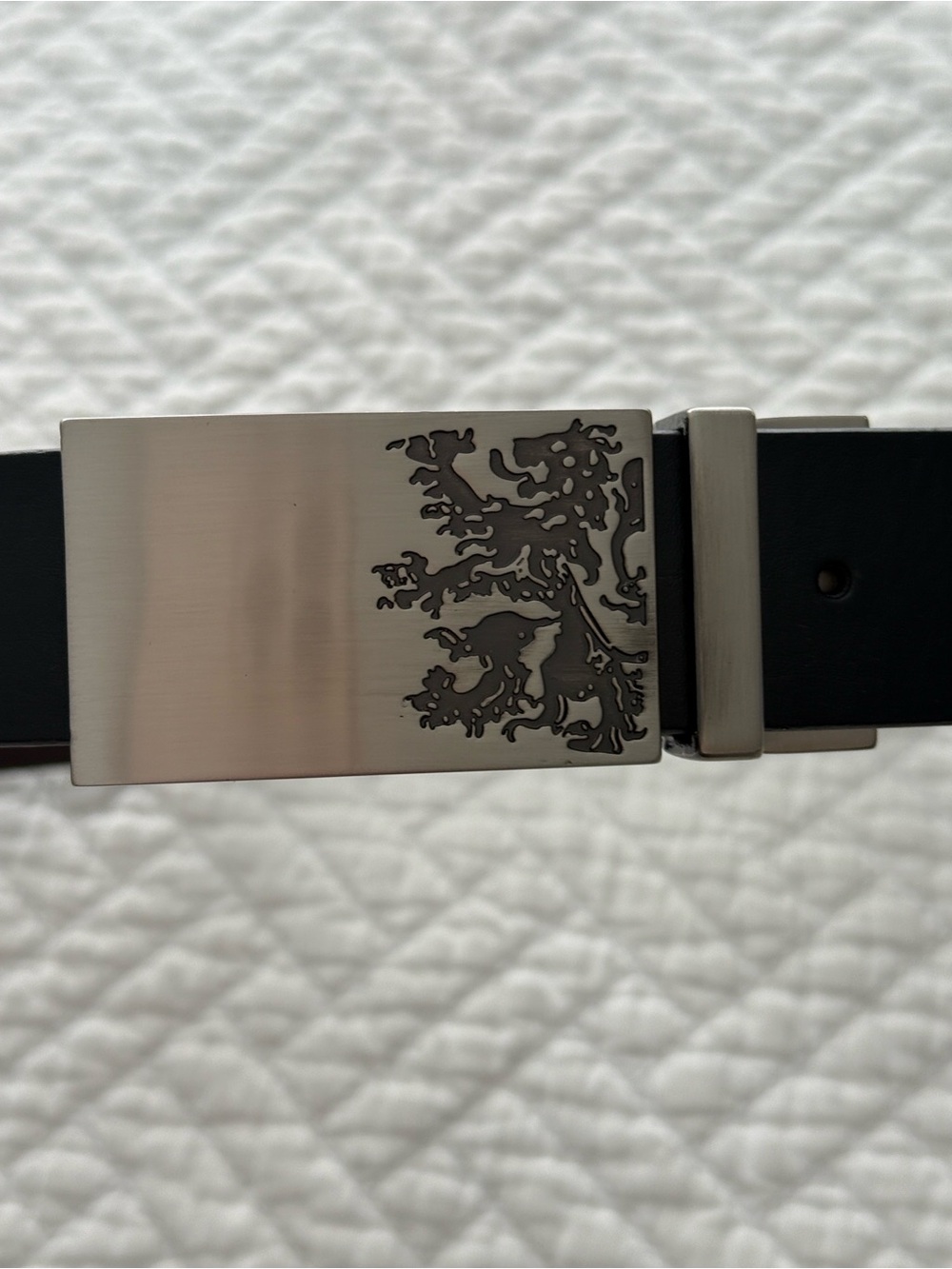 Ben Sherman Black Leather Belt with Brushed Silver Lion Plaque Size 32
